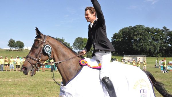 Un incident inédit à Hartpury dans le CCI**