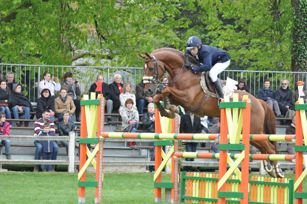 Ballindenisk : Izzy Taylor en tête du CIC***