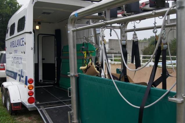 Nouveau : une ambulance pour chevaux !