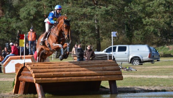 Fontainebleau : Elaine Pen prend la main !