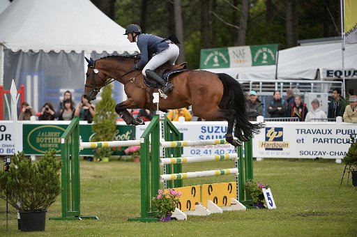 Saumur : Tenareze conserve la tête du CIC**