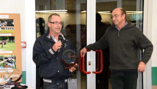 Saint Cyr du Doret : Trophée du meilleur concours national 2014