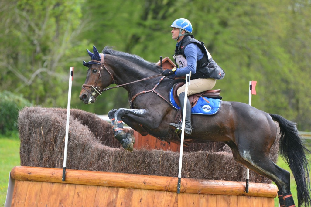 Pompadour : Entebbe, seul maxi sur le cross !