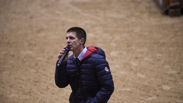 Yann Pierre, la voix du cross Indoor