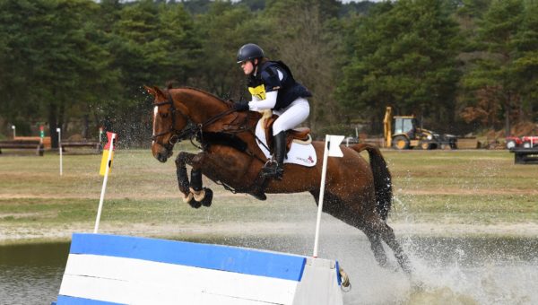 Constance et Aprobanta, vainqueur à Burgham