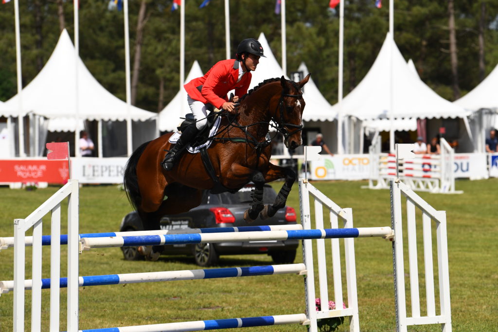 Saumur : Felix Vogg et Onfire brillent dans le 3*