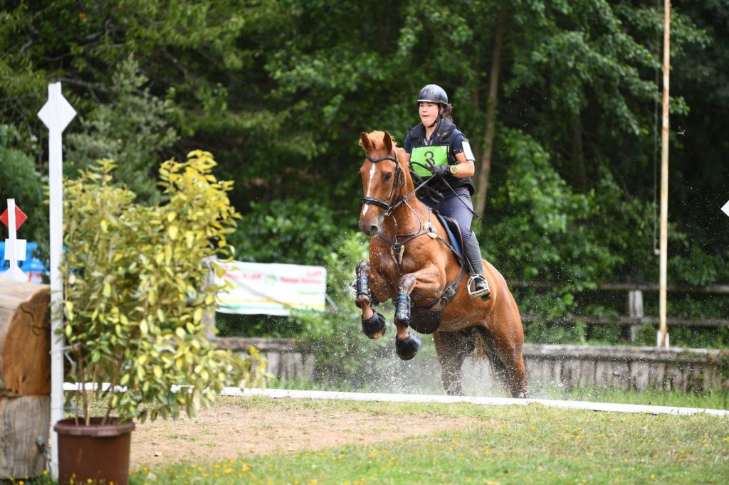 Auriane Coignard et Boomrang de la Bride s’imposent dans le circuit des 7 ans