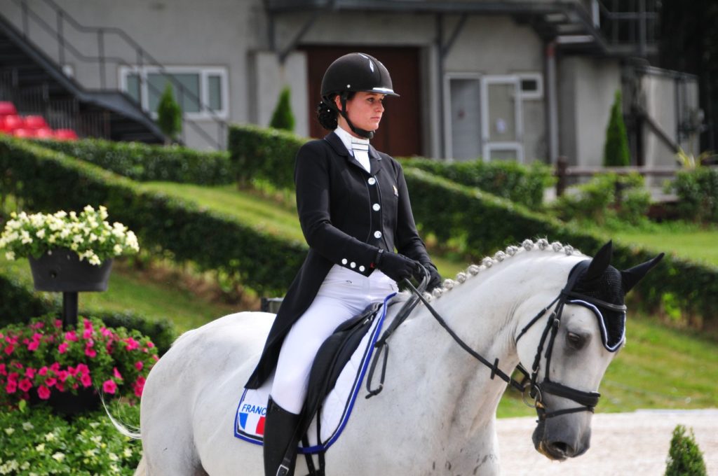 Châteaubriant : Thaïs Meheust gagne le dressage