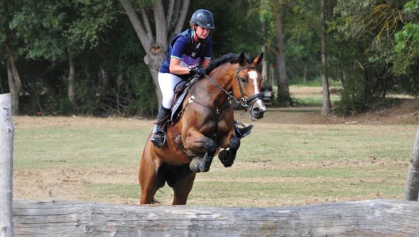 Sophie Jalaguier développe le Derby cross à Uzès