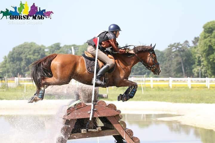 Ewen Lana et Une fille de Blonde, gagnants de la TDA Poney de Jardy