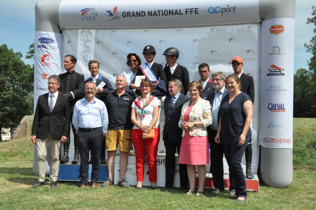 Grand National : Un podium hommage