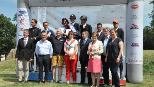 Grand National : Un podium hommage