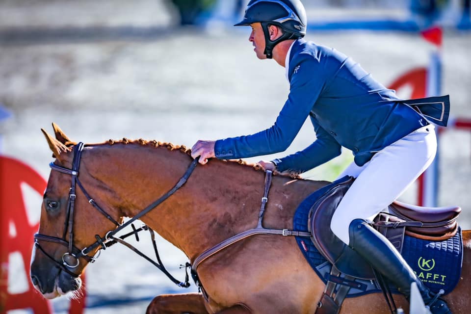 Arville J3 : Thomas Carlile en tête du 3*