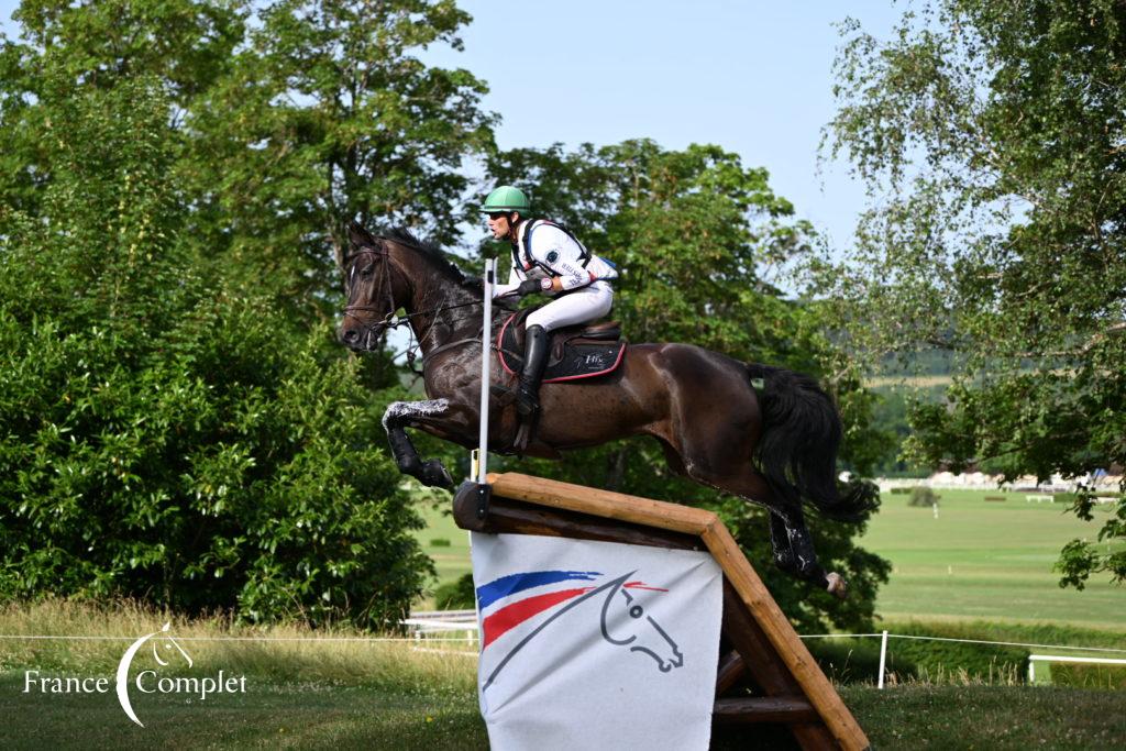 Nicolas Touzaint et Absolut Gold*HDC (P Chevalier)