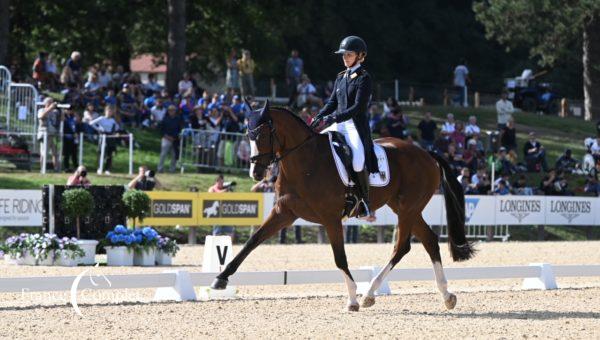 La réaction de Julia après son dressage!