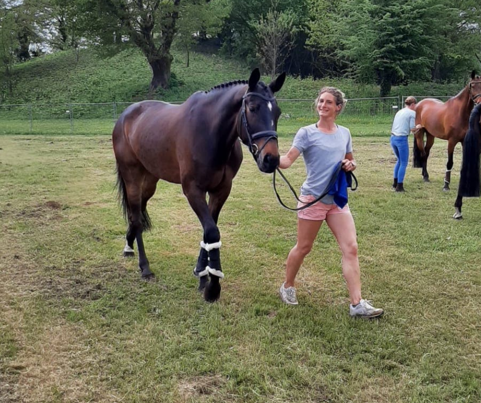 En Route pour les Mondiaux : Les Grooms parlent de leur Cavalier – Aure Coulange