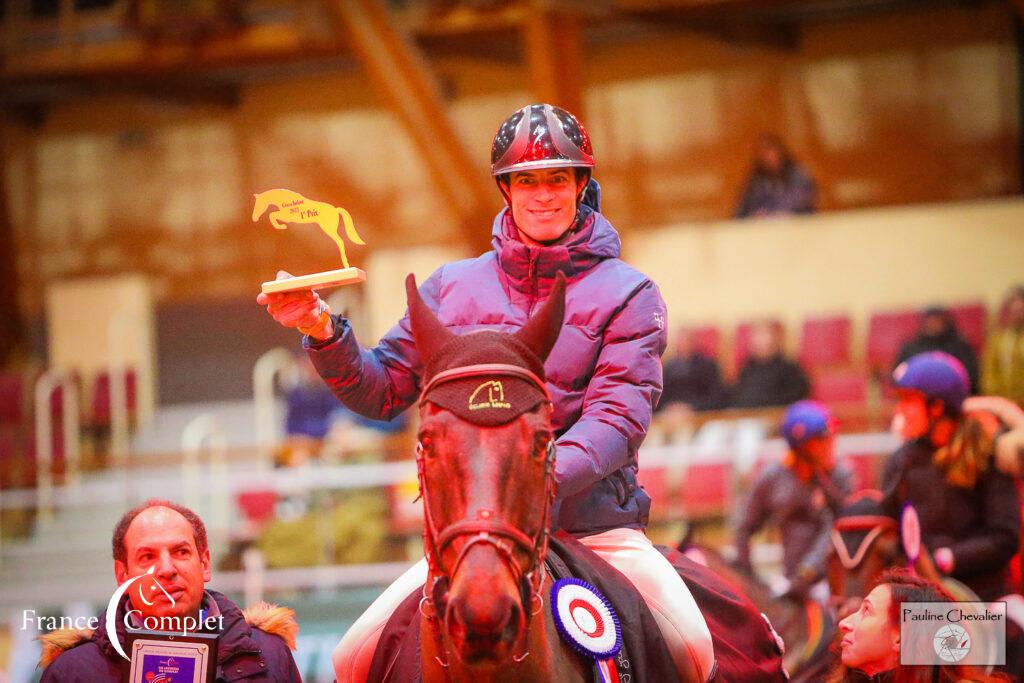 Maxime Livio et Boleybawn Prince, Rois du Cross Indoor de Saumur 2023