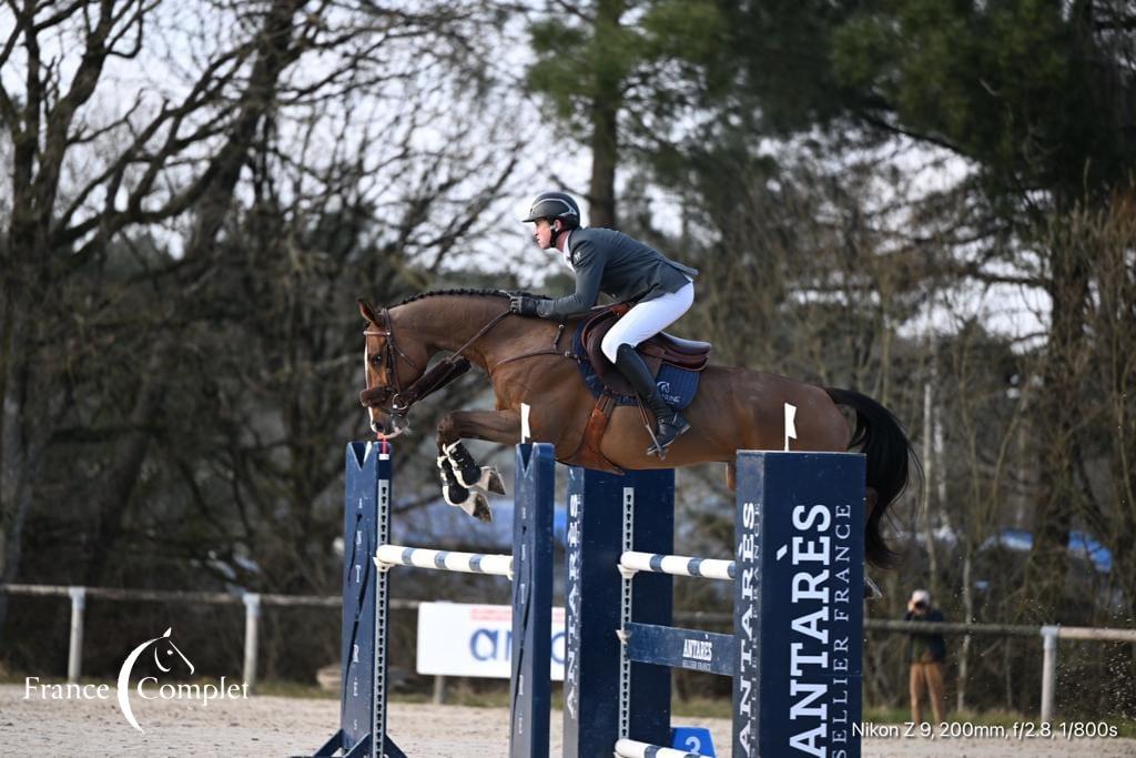 Grand National de Saumur – La victoire pour Thomas Carlile, interview !