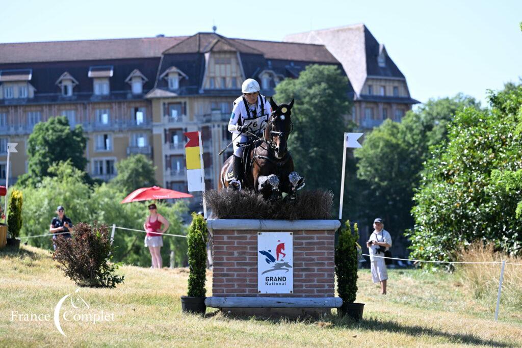 Grand National de Vittel – Nicolas Touzaint et Diabolo Menthe prennent la tête après cross