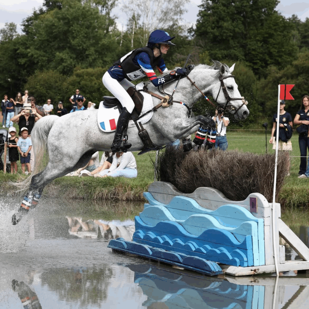 Isla Johnston & Diego de St Georges - Photo PSV Photo