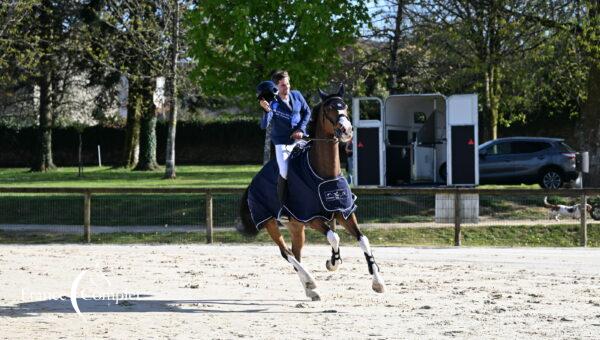 Alexis Goury & Coloree de Poteau Z remportent la deuxième étape du Grand National !